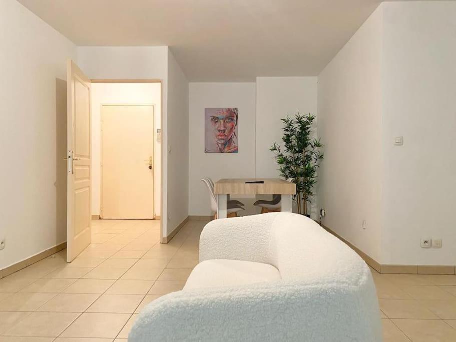 Havre De Paix La Joliette : Urban Modern Cosy Chic Apartment มาร์กเซย ภายนอก รูปภาพ